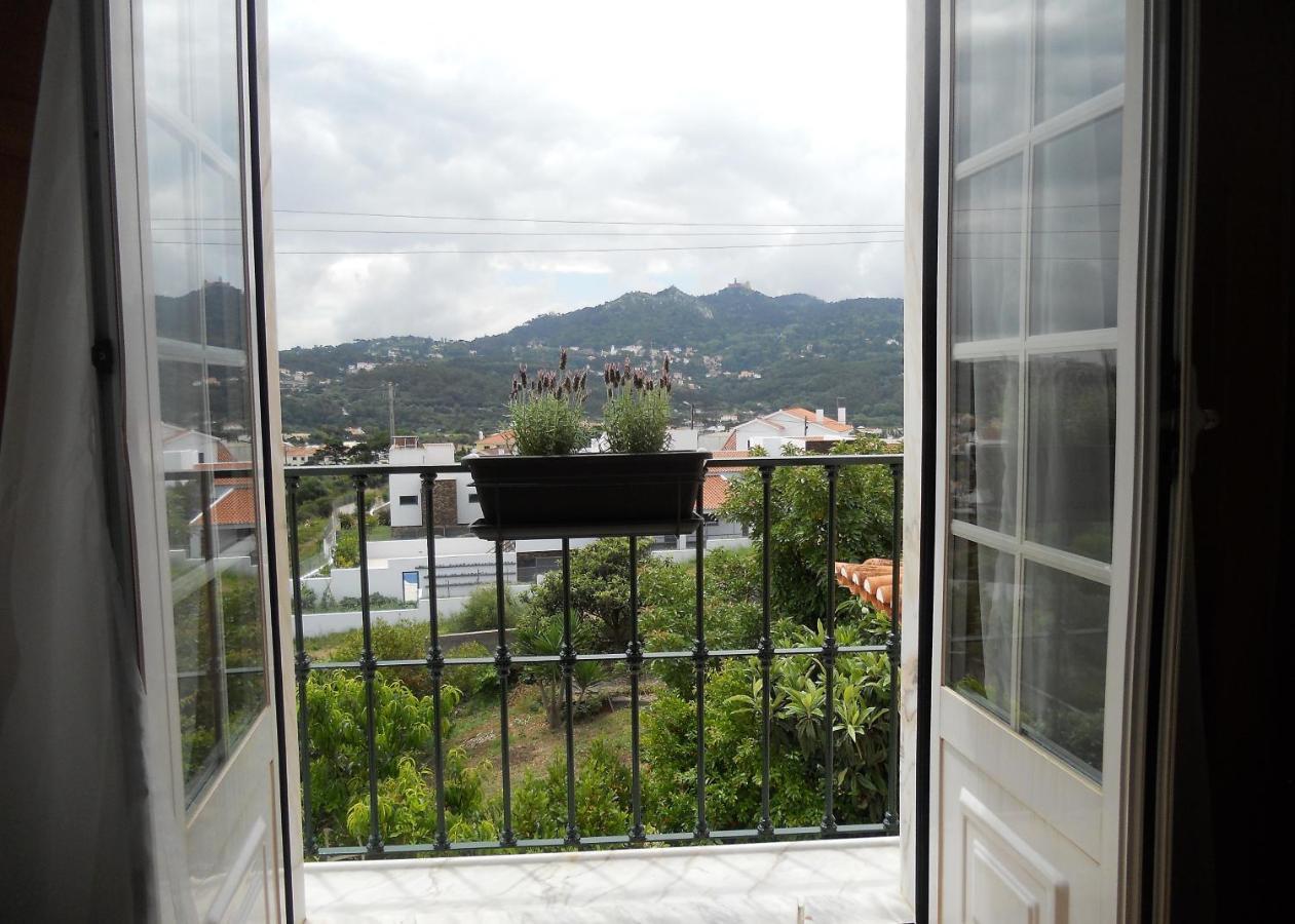 Galo Preto - Bed & Breakfast Sintra